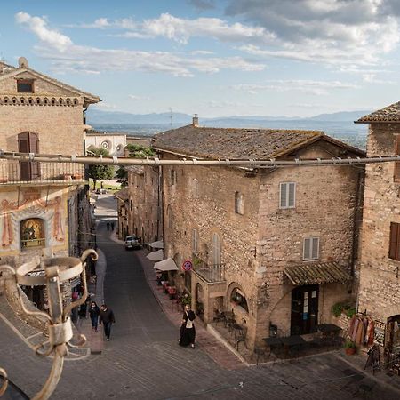 Brunelli Appartamenti Assisi Exterior photo