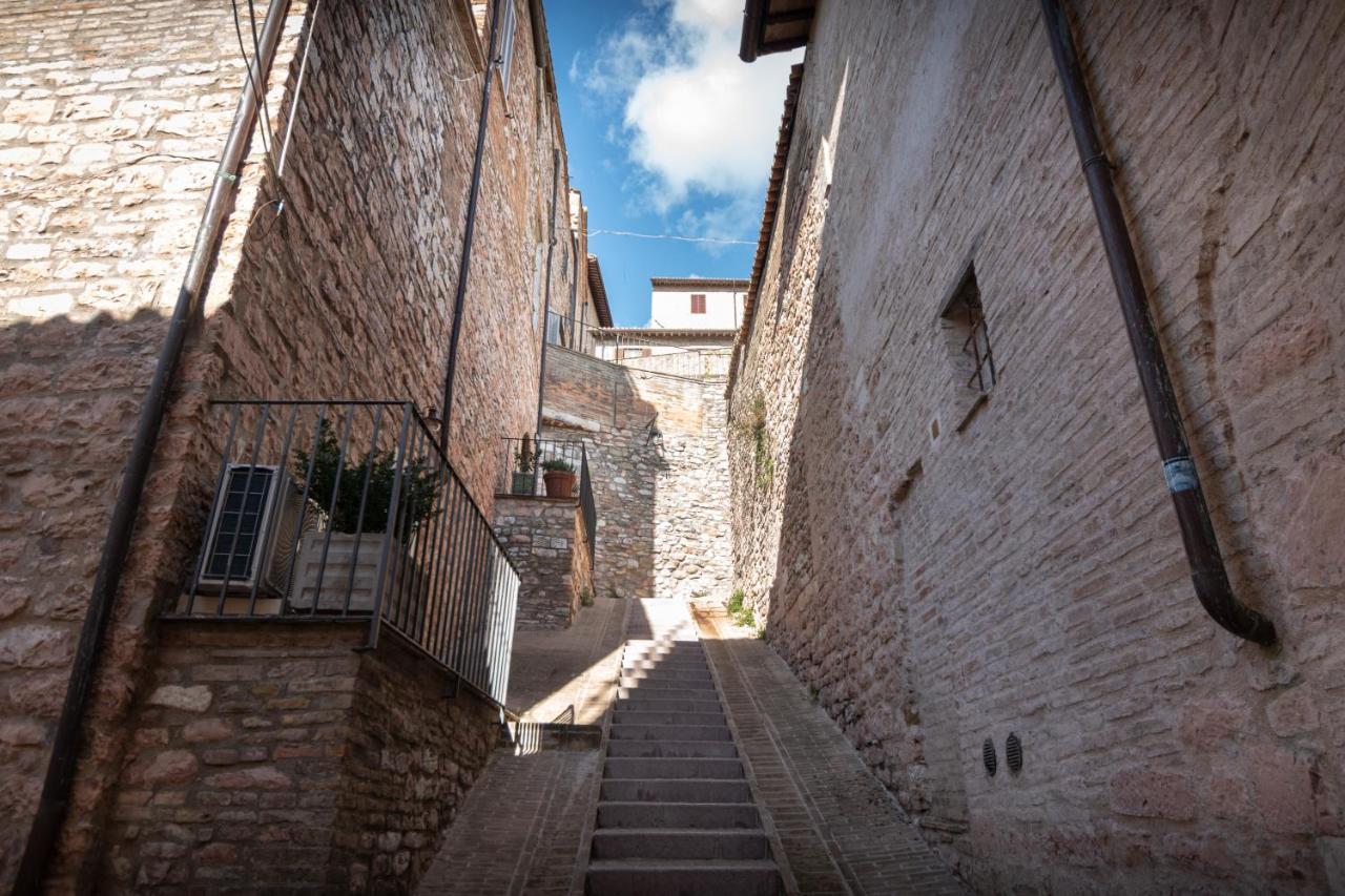 Brunelli Appartamenti Assisi Exterior photo