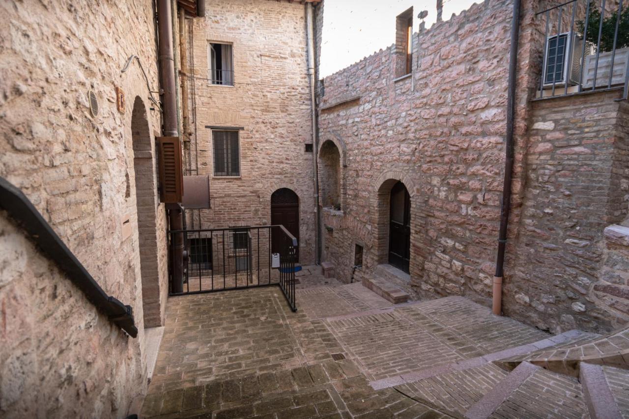 Brunelli Appartamenti Assisi Exterior photo